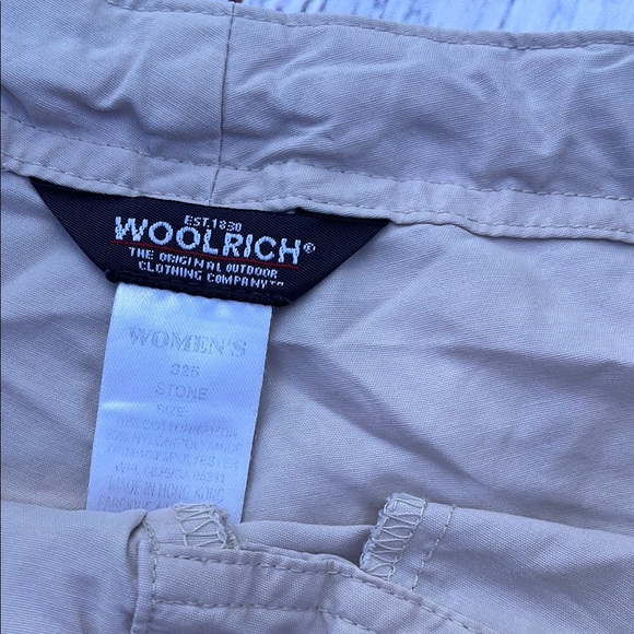 Woolrich Tan Cargo Shorts Relaxed Fit - Picture 2 of 5
